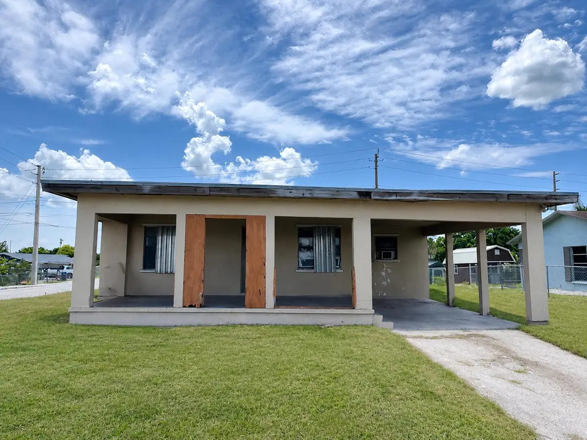 190 SW 6th Avenue, South Bay, FL 33493 - #1
