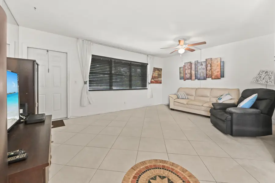 305 Norwich M, West Palm Beach, FL 33417 - #3