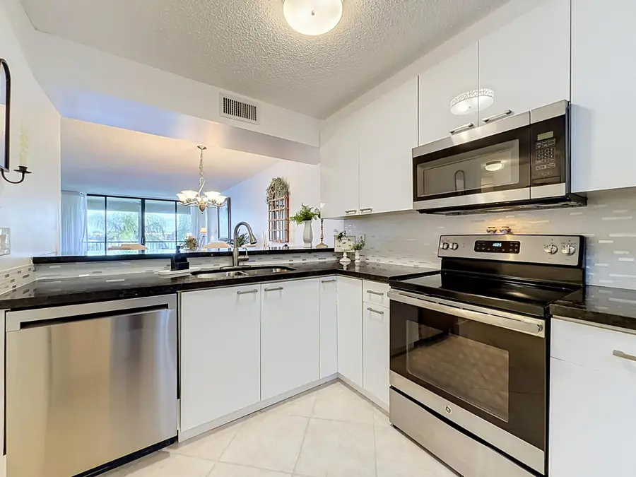 6219 Coral Lake Drive #207, Margate, FL 33063 - #3