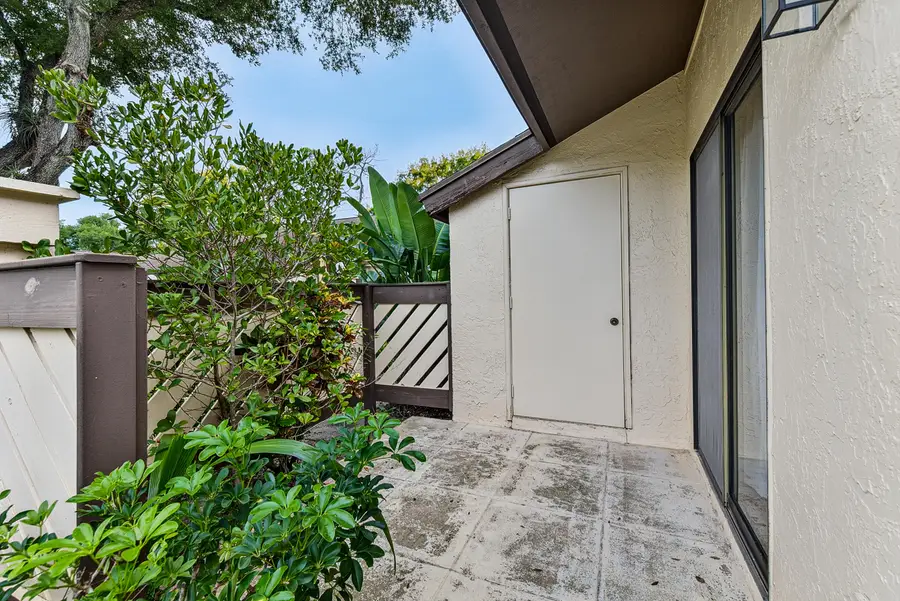 13 Bay Cedar Court, Royal Palm Beach, FL 33411 - #2