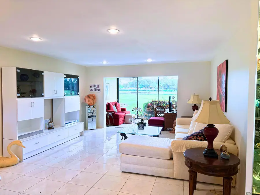 8410 Casa Del Lago #E, Boca Raton, FL 33433 - #3