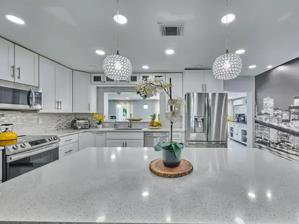 9020 SW 8th Street, Boca Raton, FL 33433