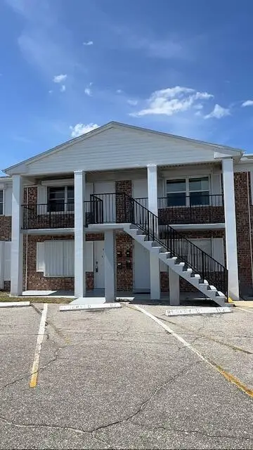 190 E Olmstead Drive #F32, Titusville, FL 32780
