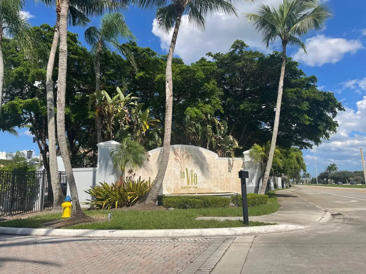 165 NW 96th Terrace #3-207, Pembroke Pines, FL 33024 - #1