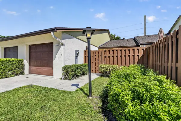 3787 Coco Loba Lane, Boynton Beach, FL 33436