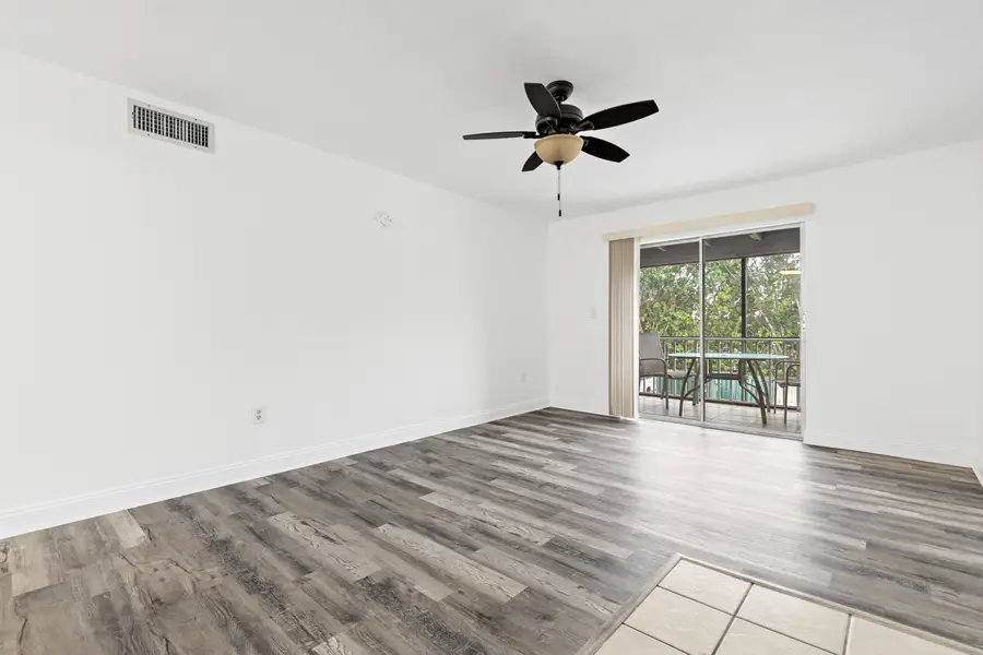 12658 Kenwood Lane #D, Fort Myers, FL 33907 - #3