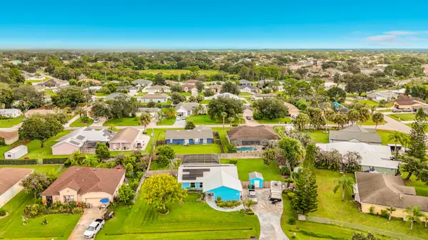 1615 SW Alberca Lane, Port St Lucie, FL 34953