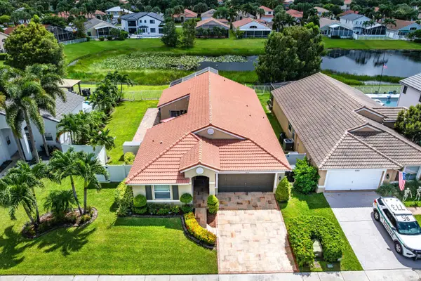 5054 Prairie Dunes Village Circle, Lake Worth, FL 33463