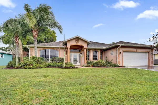 5825 NW Zenith Drive, Port St Lucie, FL 34986