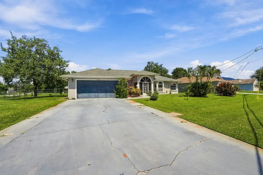 2801 SE Hutchings Avenue, Port Saint Lucie, FL 34952 - #2