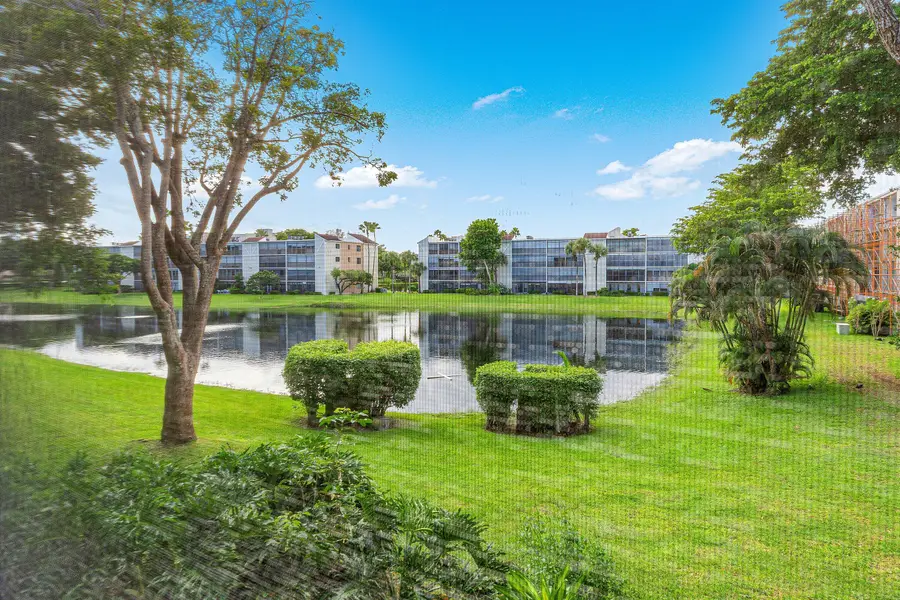 6585 Kensington Lane #Apt 207, Delray Beach, FL 33446 - #2