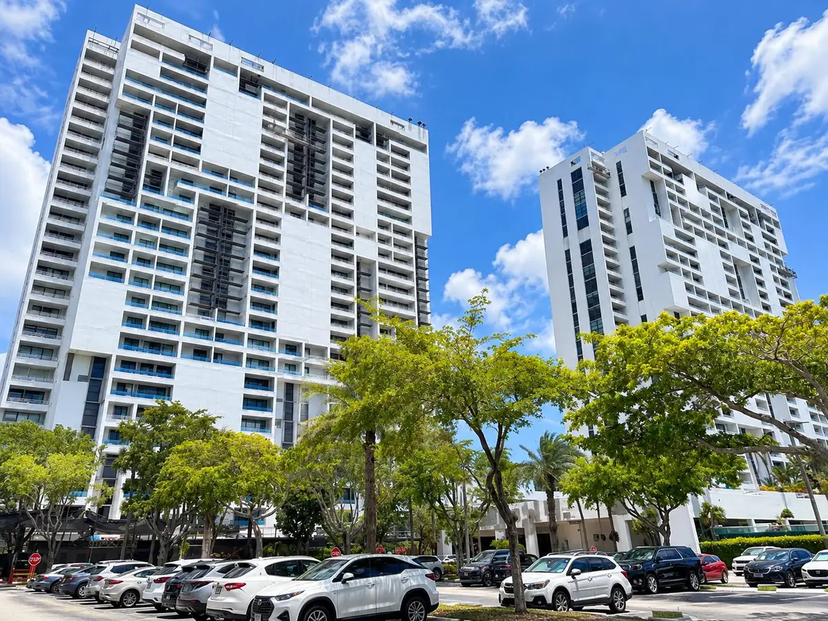 20355 NE 34 Court #828, Aventura, FL 33180 - #1