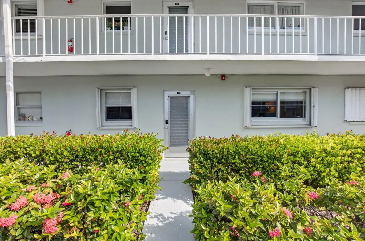 2320 SW 22nd Avenue #211, Delray Beach, FL 33445 - #1