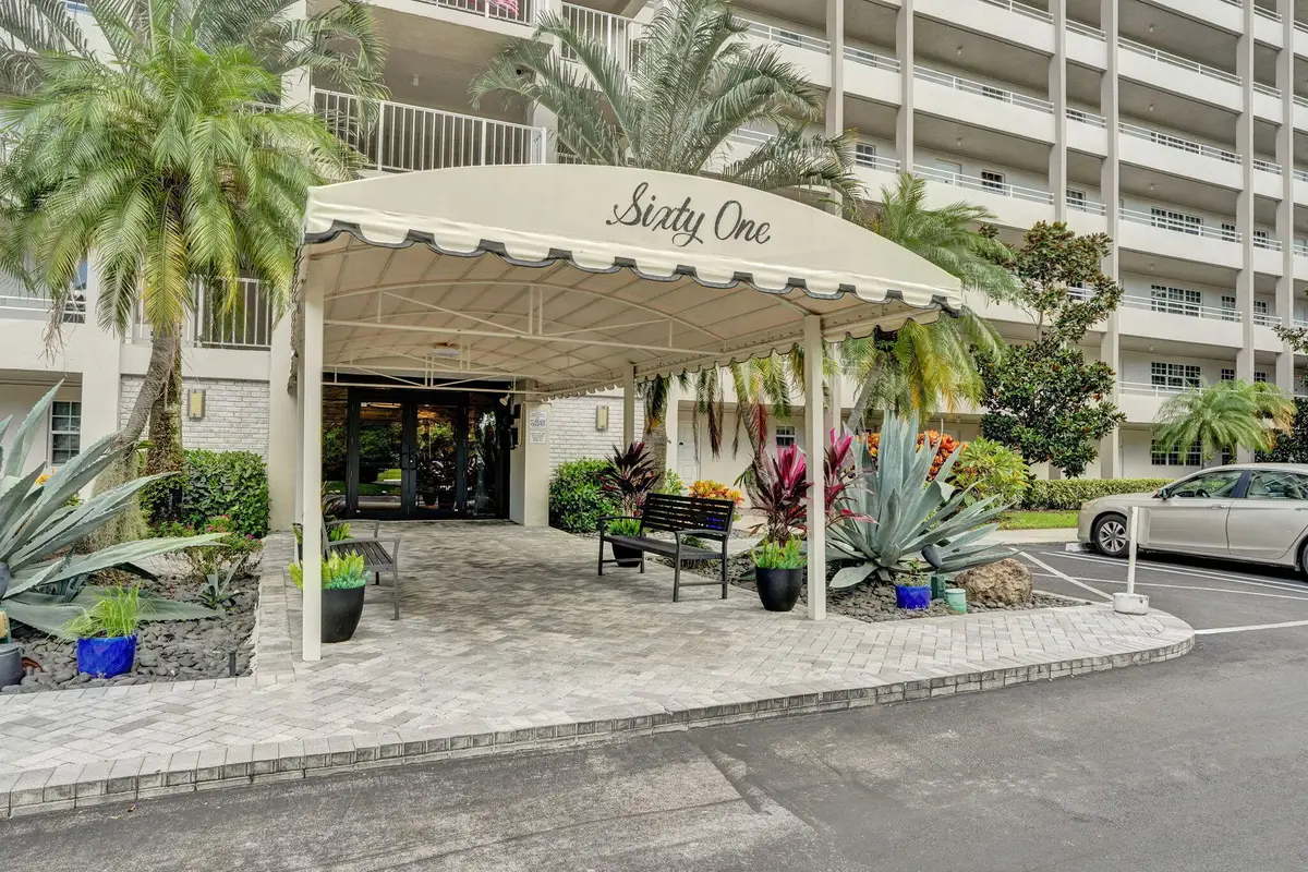 575 Oaks Lane #104, Pompano Beach, FL 33069 - #1