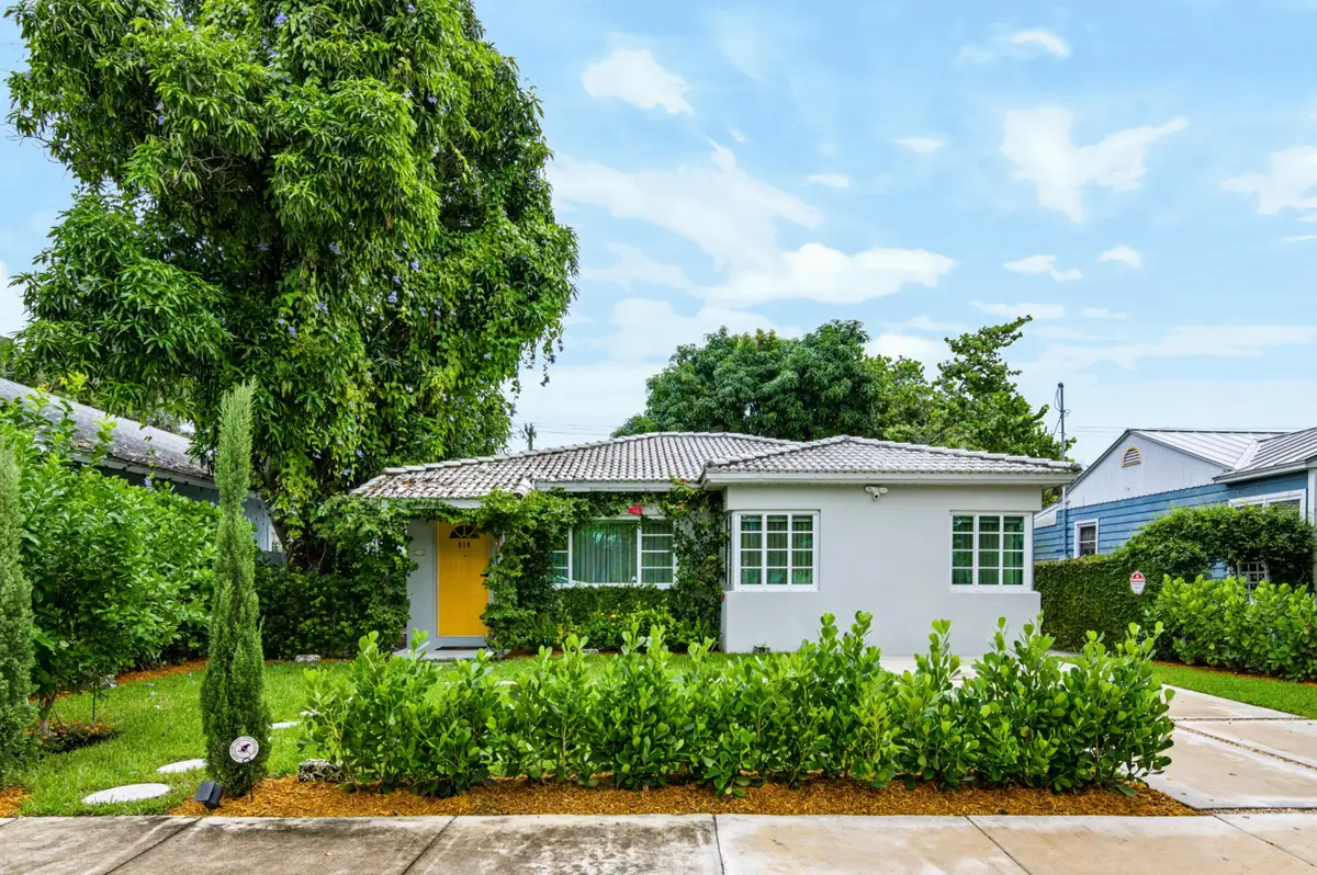 910 N M Street, Lake Worth Beach, FL 33460 - #1