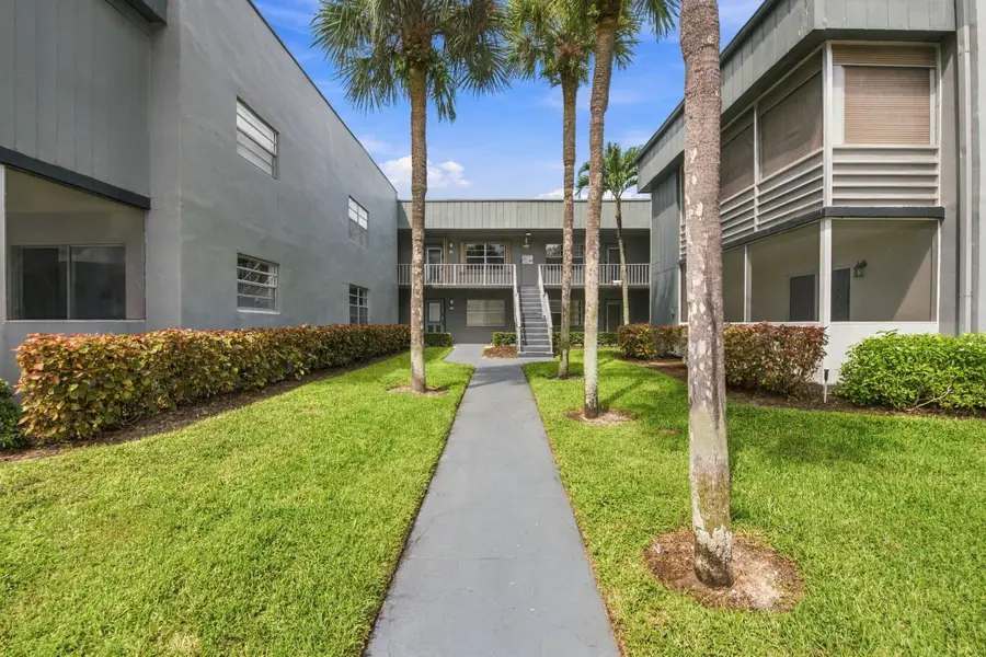 905 Normandy S, Delray Beach, FL 33484 - #2