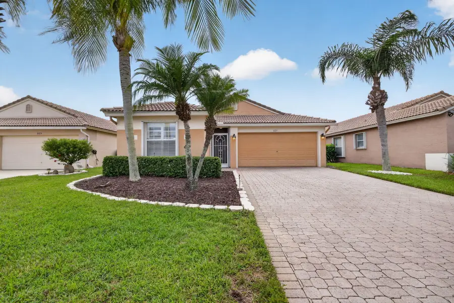 827 NW Greenwich Court, Port Saint Lucie, FL 34983 - #2