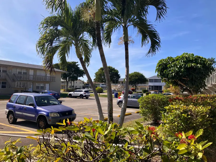 6 Kingswood A, West Palm Beach, FL 33417 - #2