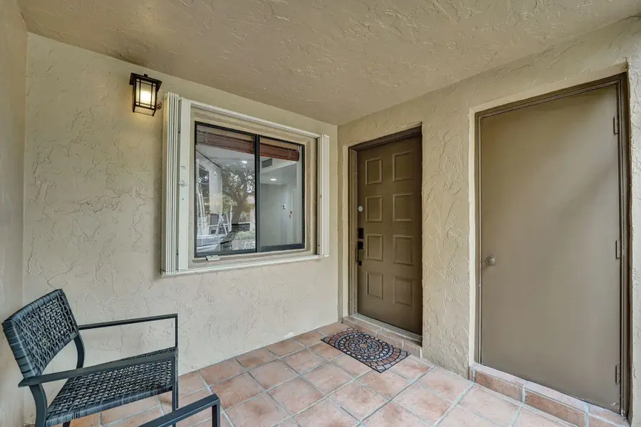 310 Lakeview Drive #105, Weston, FL 33326 - #2