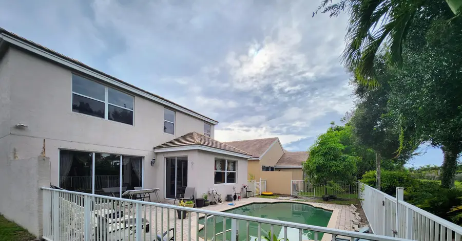 180 Kensington Way, Royal Palm Beach, FL 33414 - #3