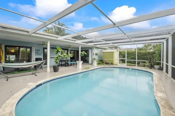 4450 NW 19th Avenue, Oakland Park, FL 33309