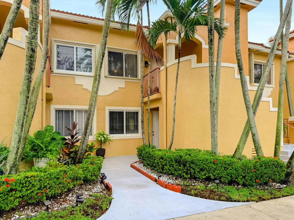 680 NW 79th Terrace, Pembroke Pines, FL 33024 - #1