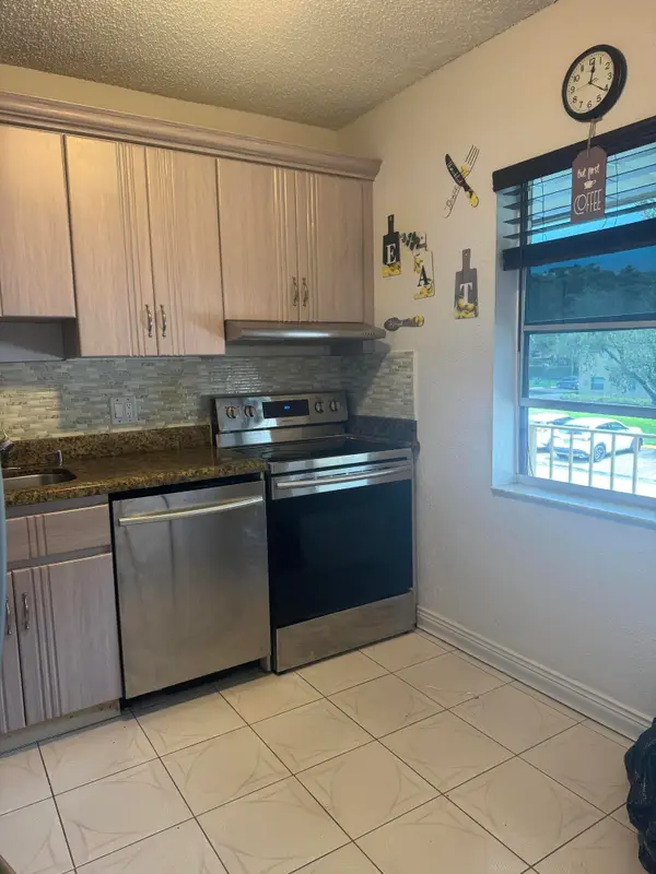 101 NW 76th Avenue #203, Margate, FL 33063
