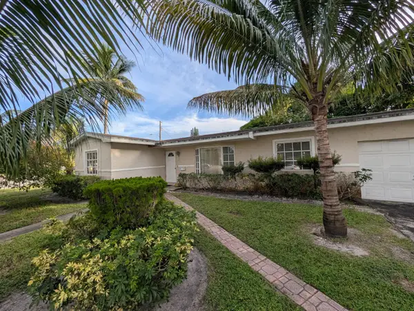 3400 NW 24th Street, Lauderdale Lakes, FL 33311