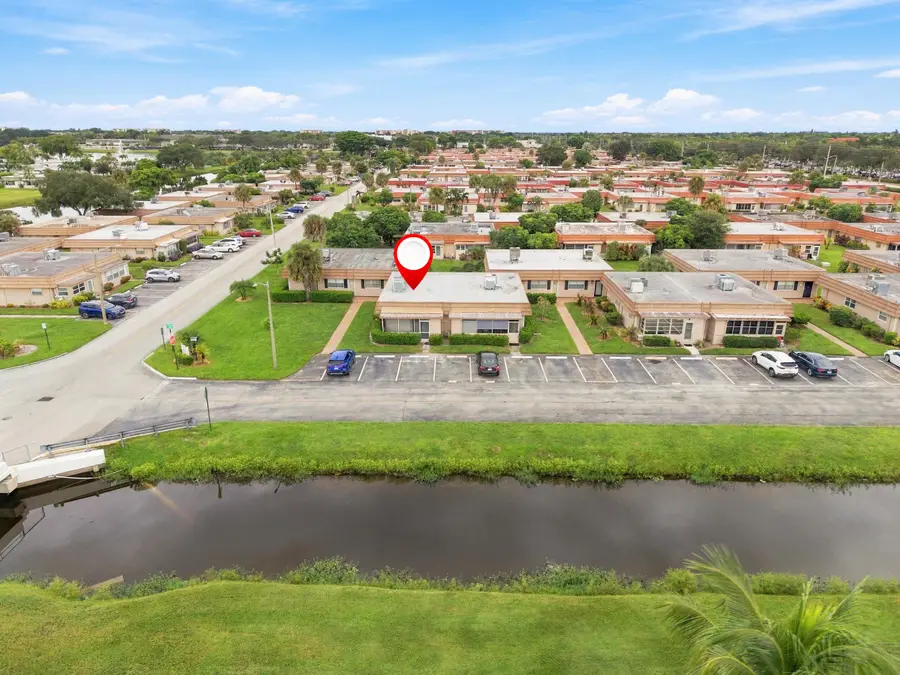 334 Seville N, Delray Beach, FL 33446 - #2