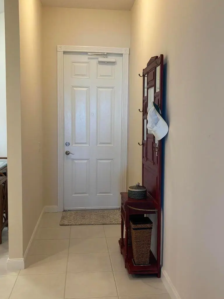 27 Harbour Isle Drive W #305, Fort Pierce, FL 34949 - #1