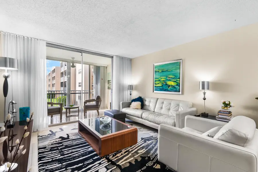 202 SE 10th Street #205, Dania Beach, FL 33004 - #2
