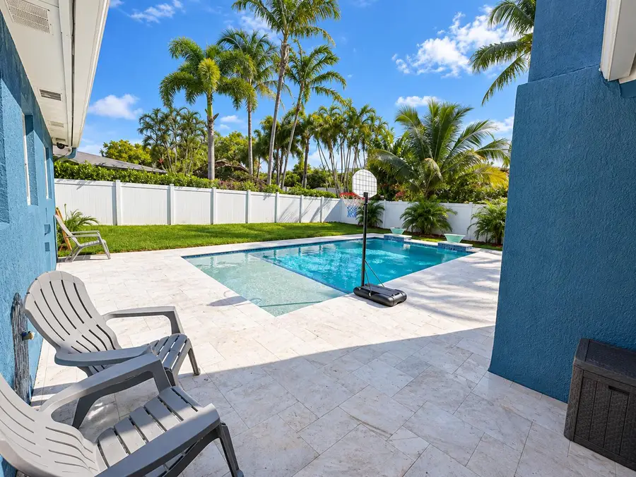 2706 SW 5th Street, Boynton Beach, FL 33435 - #3