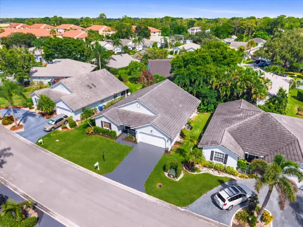 5309 Pine Circle, Coral Springs, FL 33067