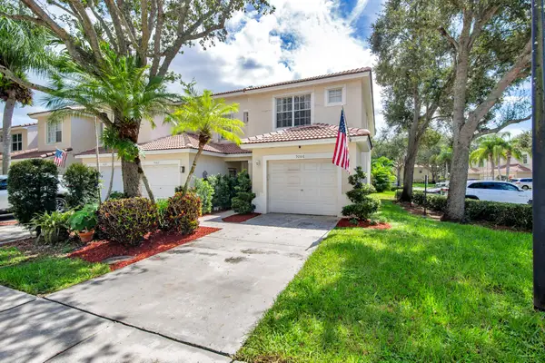 9086 Tremezzo Lane, Boynton Beach, FL 33472