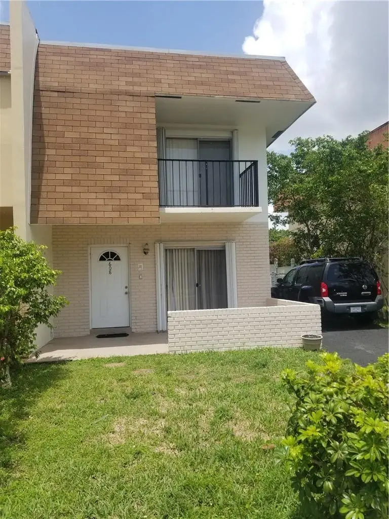 608 SW 80th Terrace, North Lauderdale, FL 33068 - #1