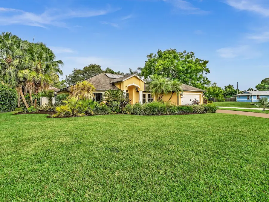 1918 SW Bellevue Avenue, Port Saint Lucie, FL 34953 - #3