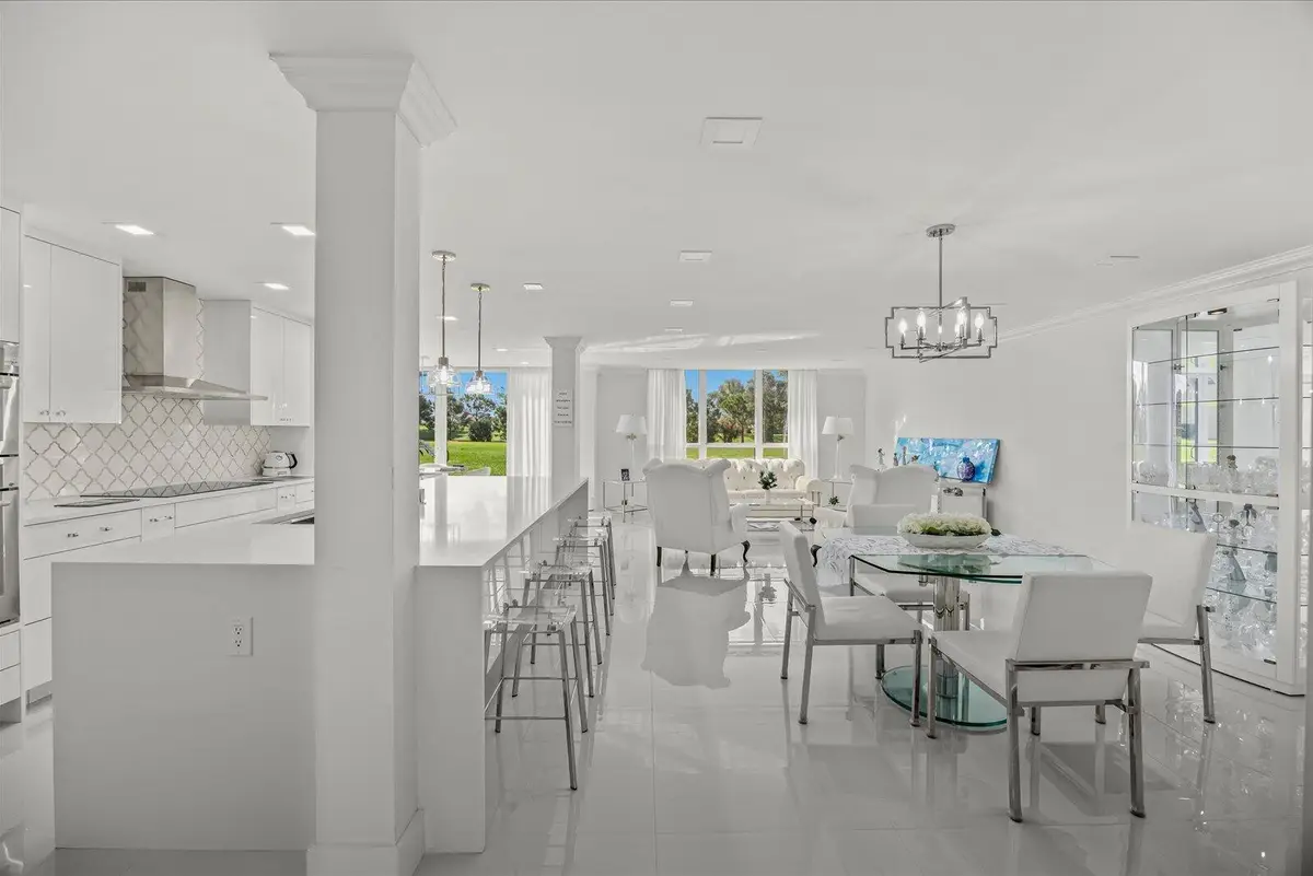 5390 Woodland Lakes Drive #105, Palm Beach Gardens, FL 33418 - #1