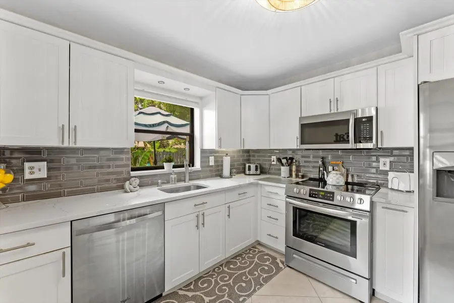 819 NW 25th Avenue, Delray Beach, FL 33445 - #2