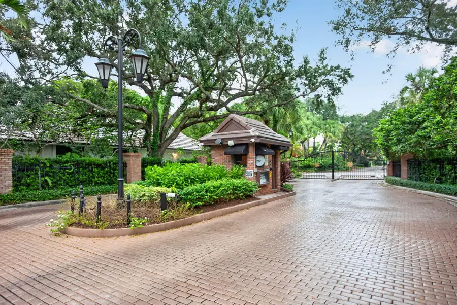 10240 Vestal Court, Coral Springs, FL 33071 - #3