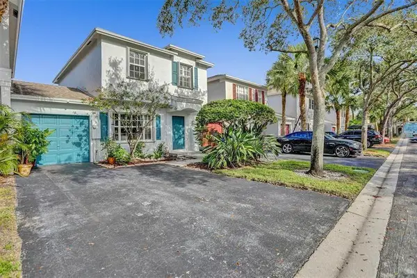 6003 Harbor Isle Way #495, Tamarac, FL 33321