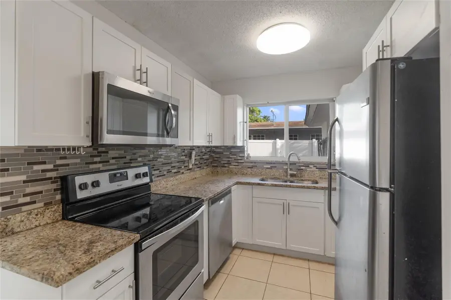 2001 NW 14th Avenue, Fort Lauderdale, FL 33311 - #2