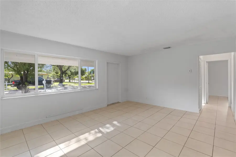 2001 NW 14th Avenue, Fort Lauderdale, FL 33311 - #3
