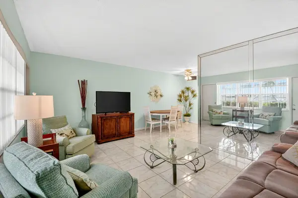 5203 NE 24th Terrace #B105, Fort Lauderdale, FL 33308