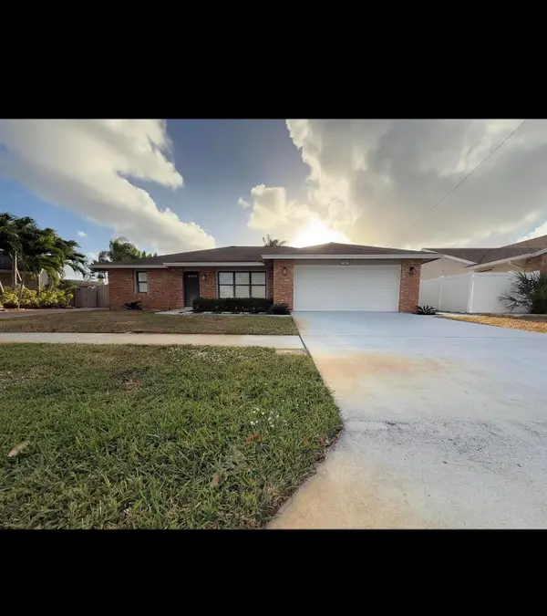 1007 Wynndale Way, Lantana, FL 33462