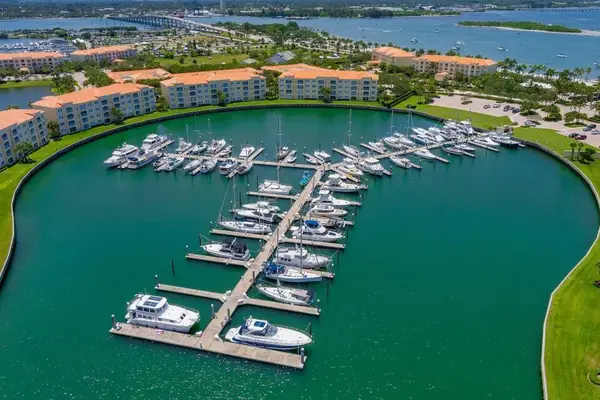 11 Harbour Isle Drive W #201, Fort Pierce, FL 34949