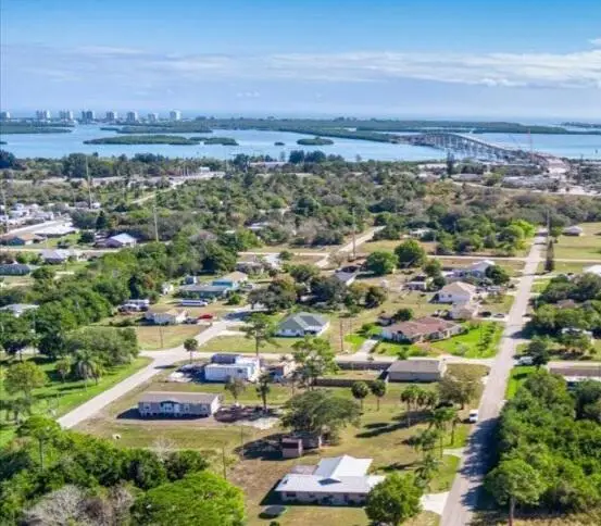 0000 Barcelona Avenue, Fort Pierce, FL 34946 - #3