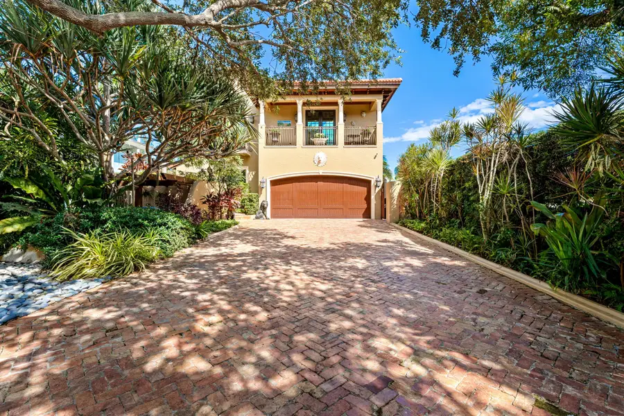 818 S Lakeside Drive, Lake Worth Beach, FL 33460 - #3