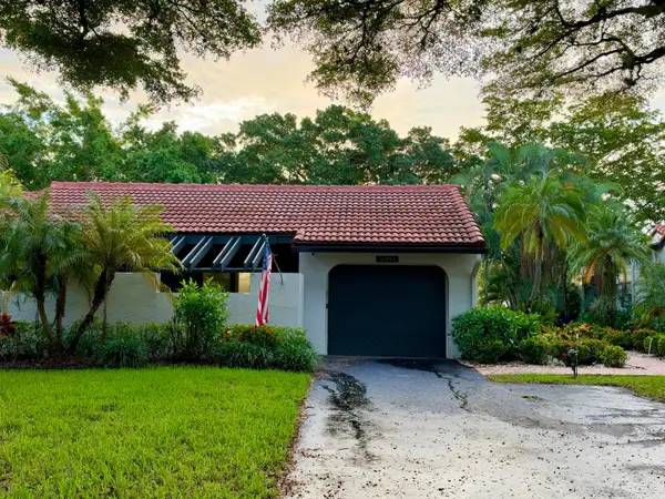21692 Tall Palm Circle #10-B, Boca Raton, FL 33433