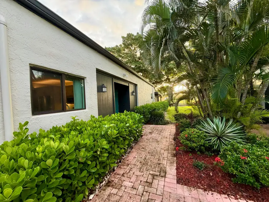 21692 Tall Palm Circle #10-B, Boca Raton, FL 33433 - #3