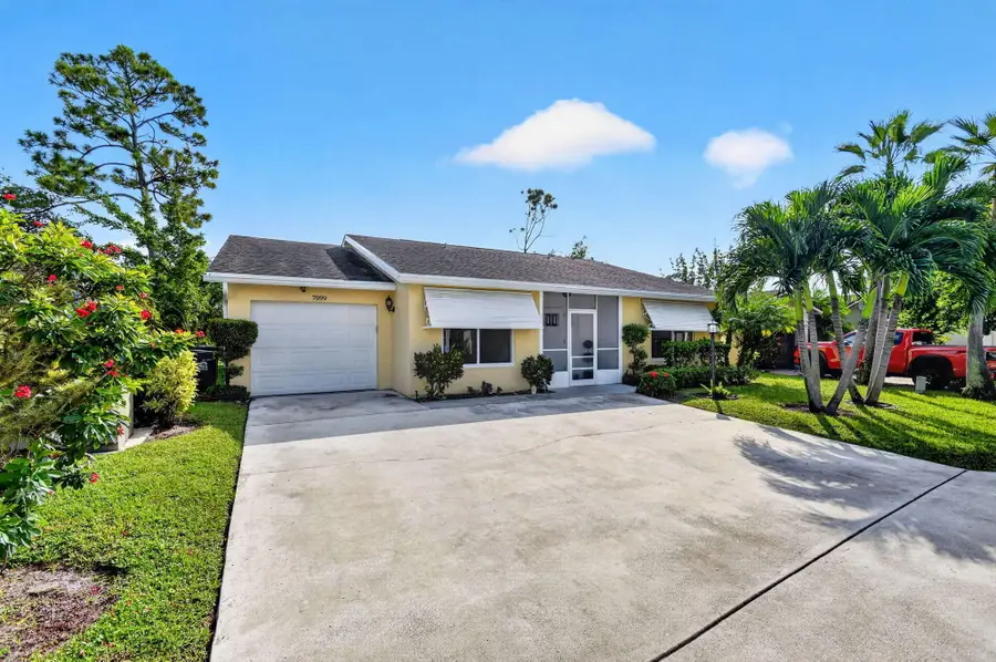 7099 Pine Manor Drive, Lake Worth, FL 33467 - #2